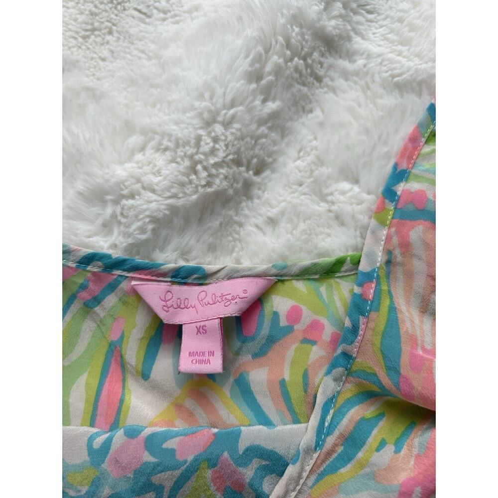 LILLY PULITZER‎ Cosmos Silk Top Multi Lovers Coral Women's XS Neon Pink Blue - Picture 5 of 6